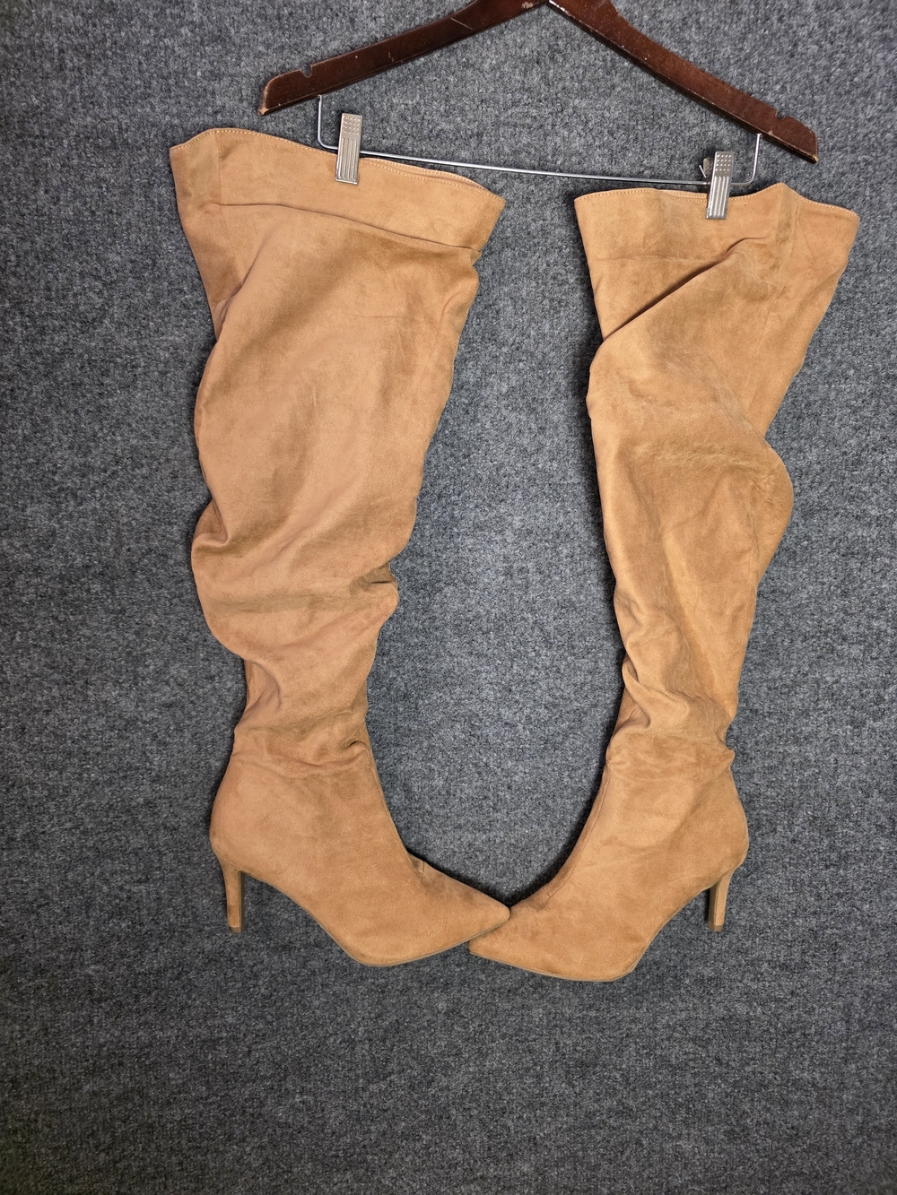 Torrid Tan Faux Suede Over The Knee Boots Women’s 9.5 WW Wide Calf